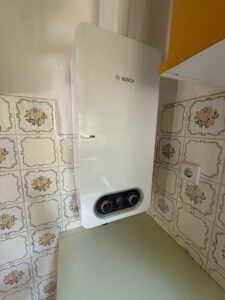 Thermenwartung der Durchlauferhitzer 1