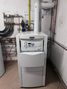 Thermenwartung des Brennwert-Kessels 4